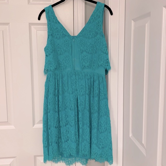 Green/Turquoise dress. Size large. - Picture 2 of 5